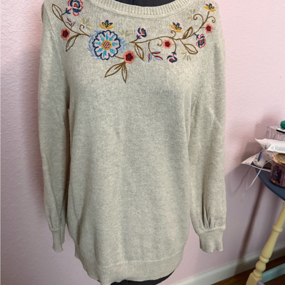 Embroidered Floral Cream Sweater